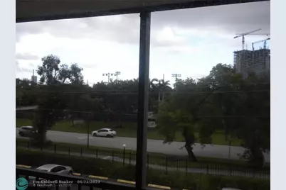 [Address not provided], North Miami Beach, FL 33160 - Photo 11