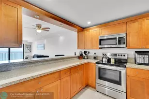 400 N Surf Rd, Hollywood, FL 33019 - Photo 17