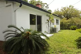 6112 E 111th Ave, Temple Terrace, FL 33617 - Photo 9