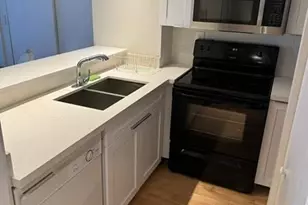 540 Brickell Key Dr, Miami, FL 33131 - Photo 5