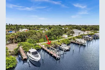 755 SW River Bend Cir, Stuart, FL 34997 - Photo 3