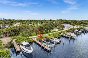 755 SW River Bend Cir, Stuart, FL 34997 - Photo 3