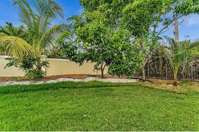 755 SW River Bend Cir, Stuart, FL 34997 - Photo 7