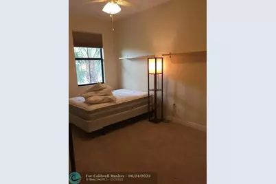 3310 NW 125th Ln, Sunrise, FL 33323 - Photo 5