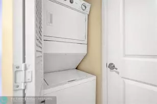 2641 N Flamingo Rd, Sunrise, FL 33323 - Photo 15