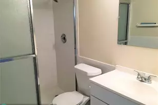 551 SW 135th Ave, Pembroke Pines, FL 33027 - Photo 13