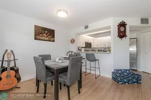 701 SW 128th Ave, Pembroke Pines, FL 33027 - Photo 7