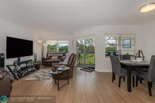 701 SW 128th Ave, Pembroke Pines, FL 33027 - Photo 11