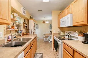 118 SW Ray Ave, Port Saint Lucie, FL 34983 - Photo 13