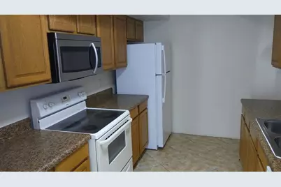 4491  Crystal Lake Dr, Unit #203B, Deerfield Beach, FL 33064 - Photo 5