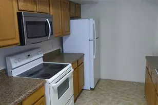 4491 Crystal Lake Dr, Deerfield Beach, FL 33064 - Photo 5