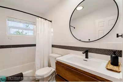 3672 NW 17th Ter, Oakland Park, FL 33309 - Photo 11