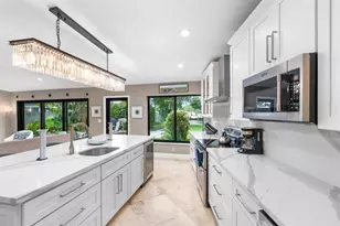 2829 NE 17th Ave, Wilton Manors, FL 33334 - Photo 15