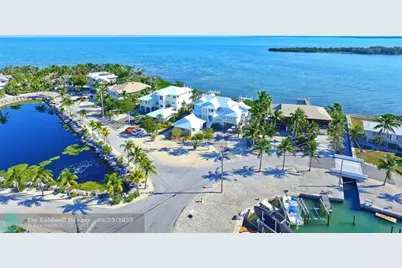 101  Windy Point Cir, Marathon, FL 33050 - Photo 5