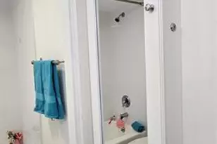 2000 NE 135th St, North Miami, FL 33181 - Photo 15