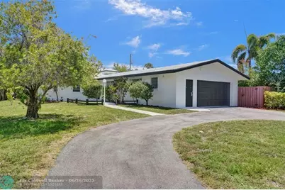 4017 NE 18th Ave, Oakland Park, FL 33334 - Photo 25