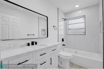 4017 NE 18th Ave, Oakland Park, FL 33334 - Photo 15