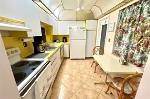 4401 NW 41st St, Lauderdale Lakes, FL 33319 - Photo 9