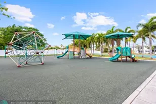 6550 Winfield Blvd, Margate, FL 33063 - Photo 17