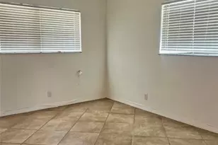 4000 N 37th Ave, Hollywood, FL 33021 - Photo 9