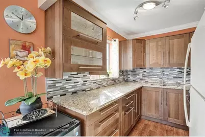 3322  Cynthia Ln, Unit #112, Lake Worth Beach, FL 33461 - Photo 3
