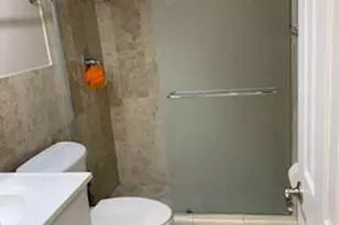 2950 N Palm Aire Dr, Pompano Beach, FL 33069 - Photo 9