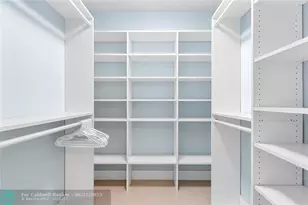 555 Oaks Ln, Pompano Beach, FL 33069 - Photo 13