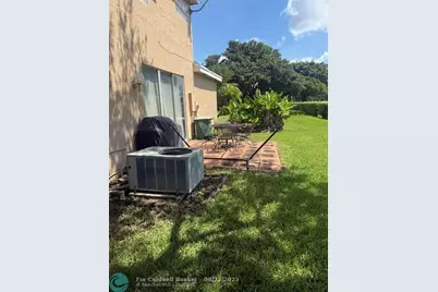 7081  Woodmont Way, Tamarac, FL 33321 - Photo 35