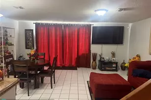 7081 Woodmont Way, Tamarac, FL 33321 - Photo 9