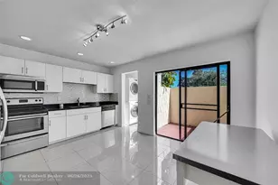 225 SE 11th Ave, Pompano Beach, FL 33060 - Photo 7