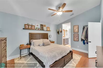 7542 NW 3rd St, Plantation, FL 33317 - Photo 17