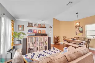 7542 NW 3rd St, Plantation, FL 33317 - Photo 7