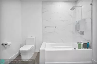 5421 N 36th Ct, Hollywood, FL 33021 - Photo 45