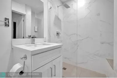 5421 N 36th Ct, Hollywood, FL 33021 - Photo 15