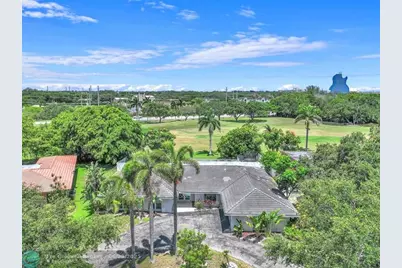 5421 N 36th Ct, Hollywood, FL 33021 - Photo 9