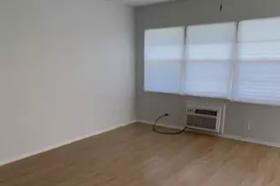 568 Fanshaw N, Boca Raton, FL 33434 - Photo 3