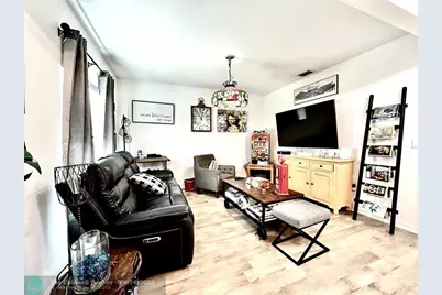 5255  Oakland Lake Circle, Fort Pierce, FL 34951 - Photo 7