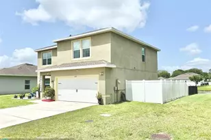 5255 Oakland Lake Cir, Fort Pierce, FL 34951 - Photo 3