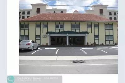 2404 NE 33rd Ave, Unit #12, Fort Lauderdale, FL 33305 - Photo 1