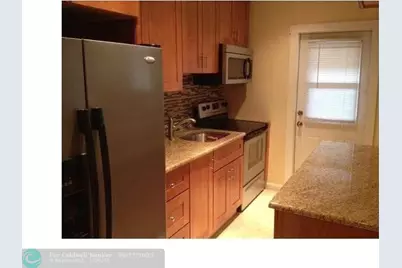 2404 NE 33rd Ave, Unit #12, Fort Lauderdale, FL 33305 - Photo 3