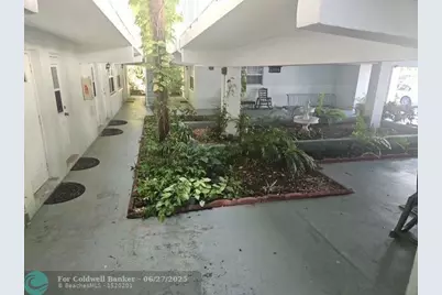 2404 NE 33rd Ave, Unit #12, Fort Lauderdale, FL 33305 - Photo 13