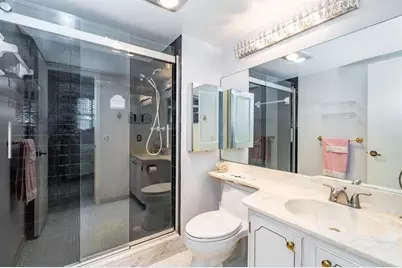 9500 N Hollybrook Lake Dr, Unit #109, Pembroke Pines, FL 33025 - Photo 3