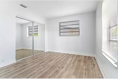 6540 SW 8th St, North Lauderdale, FL 33068 - Photo 5