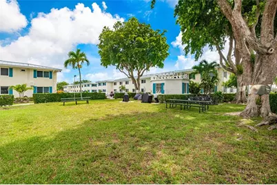 1821 NE 62nd St, Unit #310, Fort Lauderdale, FL 33308 - Photo 15