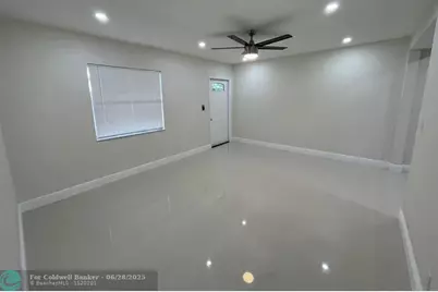 1809 NW 13th Ct, Fort Lauderdale, FL 33311 - Photo 13