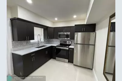 1809 NW 13th Ct, Fort Lauderdale, FL 33311 - Photo 5