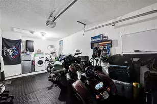 895 SW 180th Terrace, Pembroke Pines, FL 33029 - Photo 37