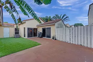 895 SW 180th Terrace, Pembroke Pines, FL 33029 - Photo 31