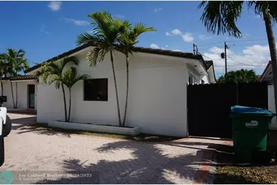 9220 SW 56th St, Miami, FL 33165 - Photo 3