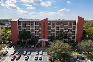 2206 S Cypress Bend Dr, Pompano Beach, FL 33069 - Photo 33